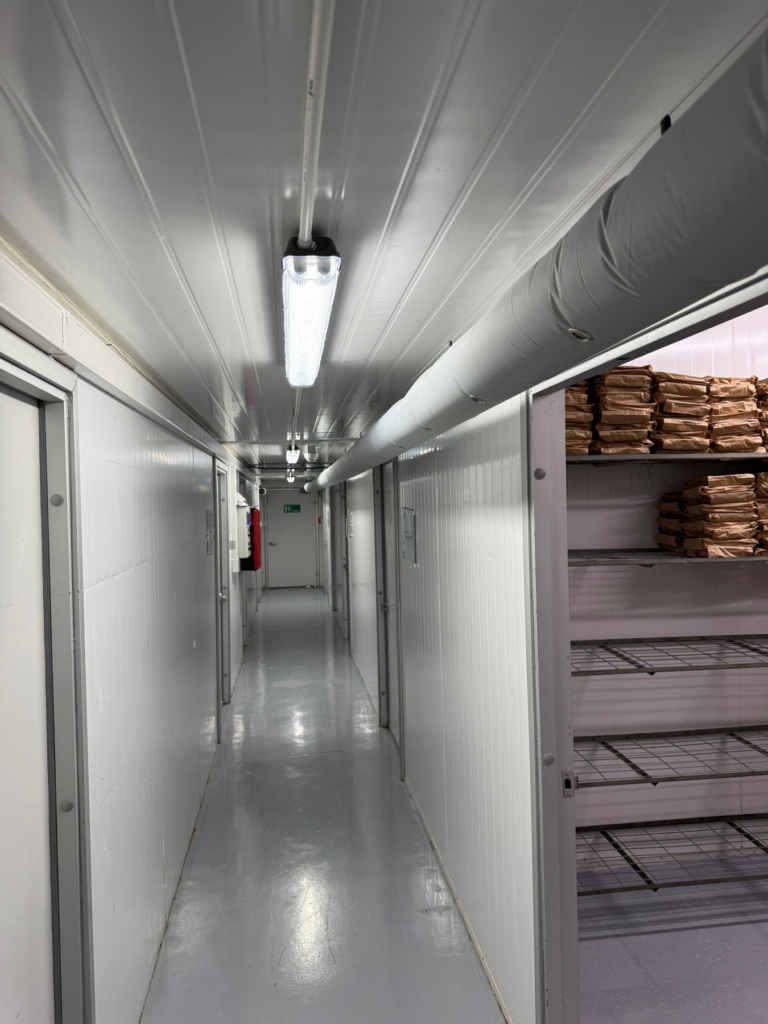 Rack de filtración e ionización instalado en la planta de Codegua