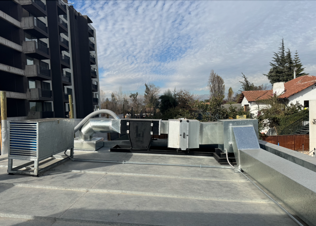 Sistema de extracción y tratamiento de aire en la Panadería Grecia, Rancagua